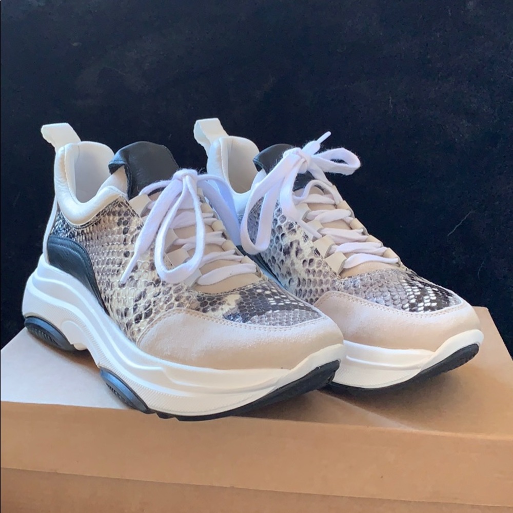 SESTO MEUCCI NEVER WORN SZ 37 Snake Leather Suede